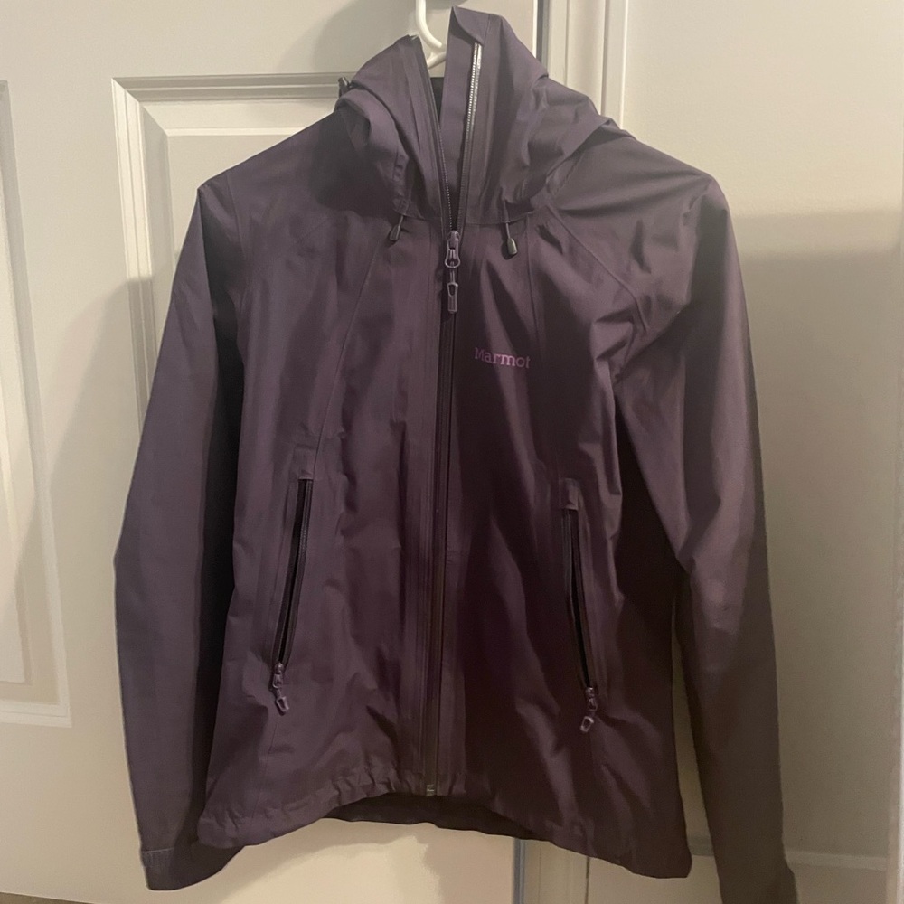 EUC Marmot gortex rain jacket